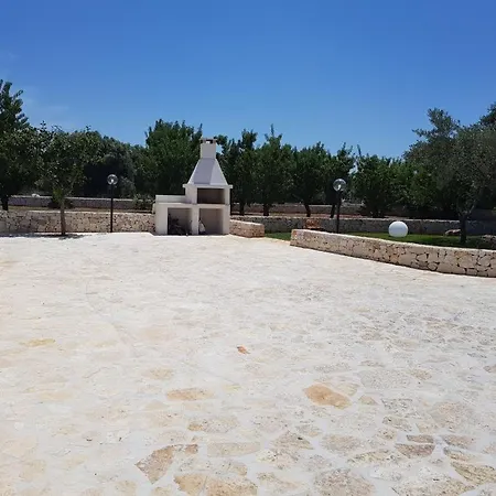 Vila Giovanarolla With Pool *